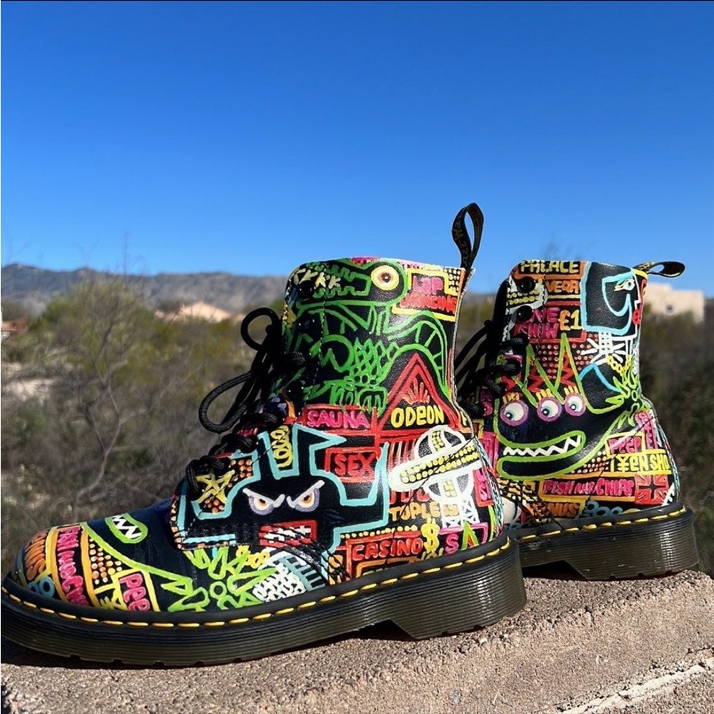 Dr. Martens x Mark Wigan KABOOM GRAFFITI Pascal Boots - Picture 6 of 17